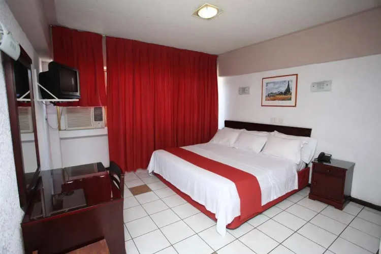 Robert Prince Hotel