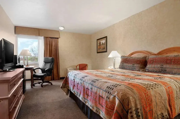 Ramada Marshall