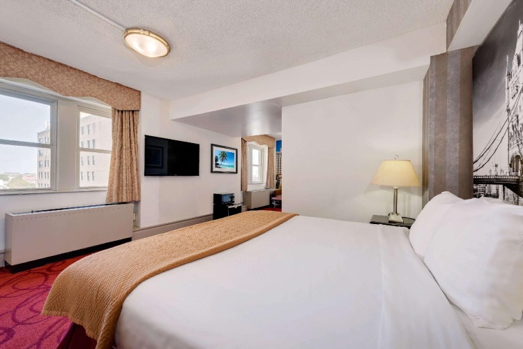 1 Bedroom Double Suite with ocean view