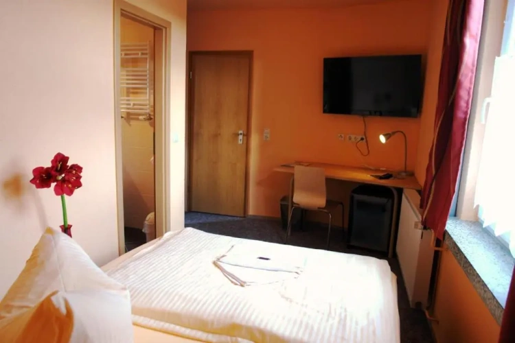 Standard Double room with view
