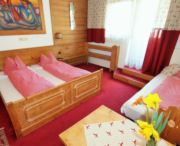 Hotel Iris
