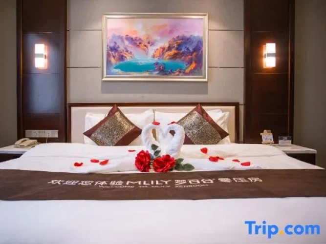 Suite with river view