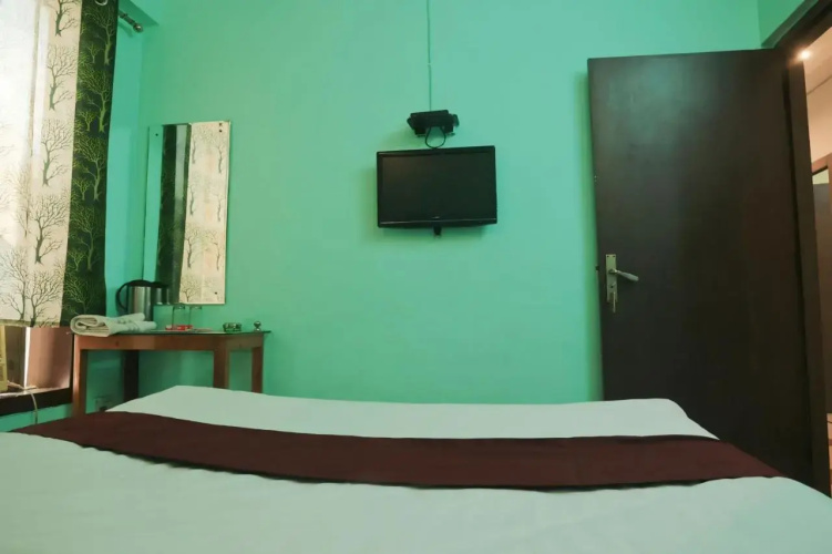 Hotel Shaurya
