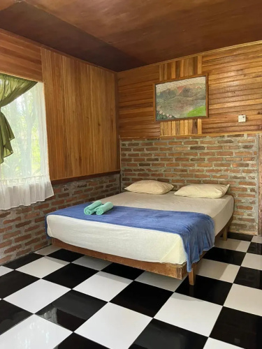 Muaro Beach Bungalow