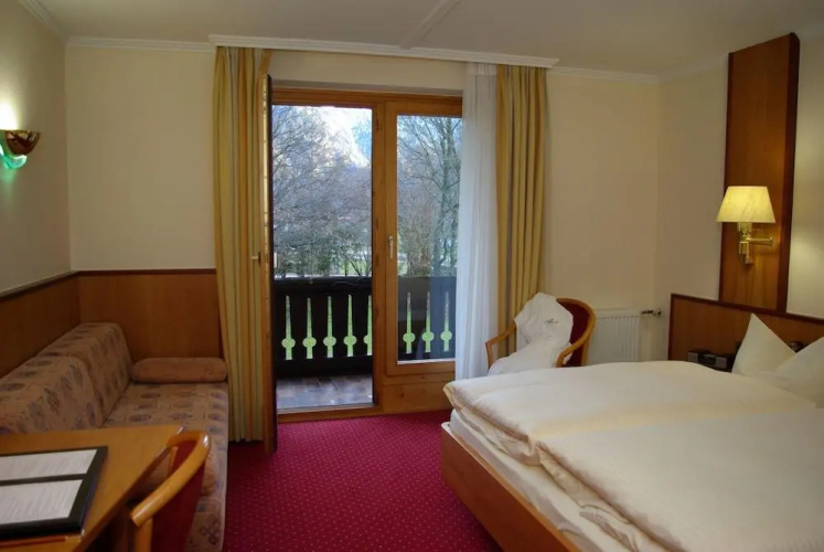 Hotel Alpenhof