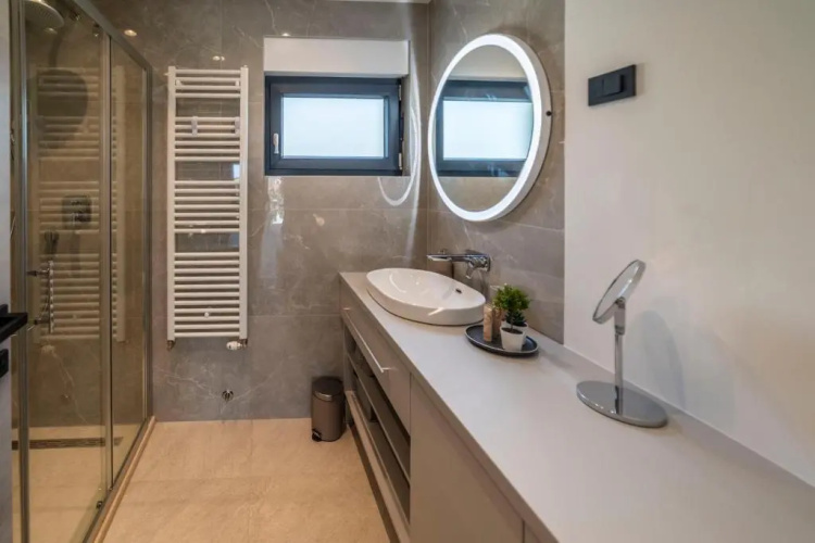 PINNA RESIDENCE - Datul