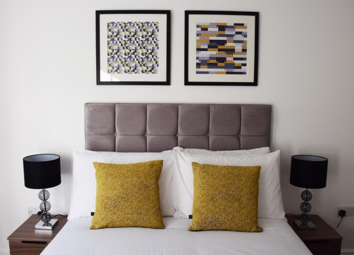 2 Bedrooms Apartment
