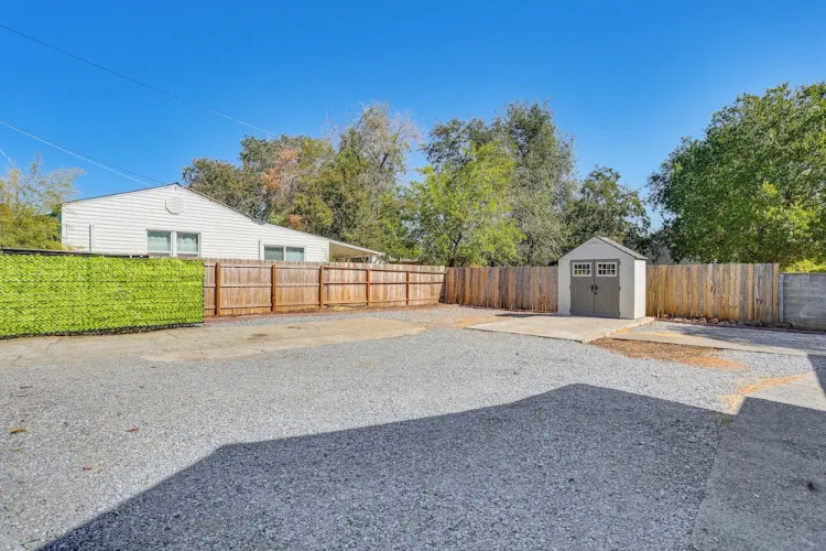 Walkable & Bright Bungalow in Dtwn Redding!