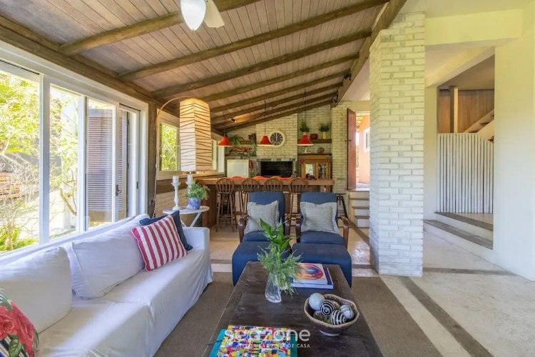 Comfortable Duplex in Praia do Rosa - SC Rfe000