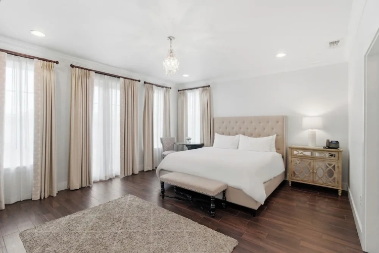 Standard Suite