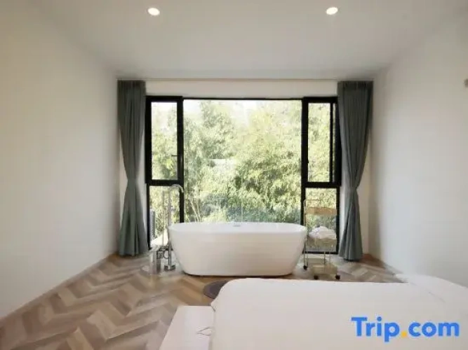 Triple Suite
