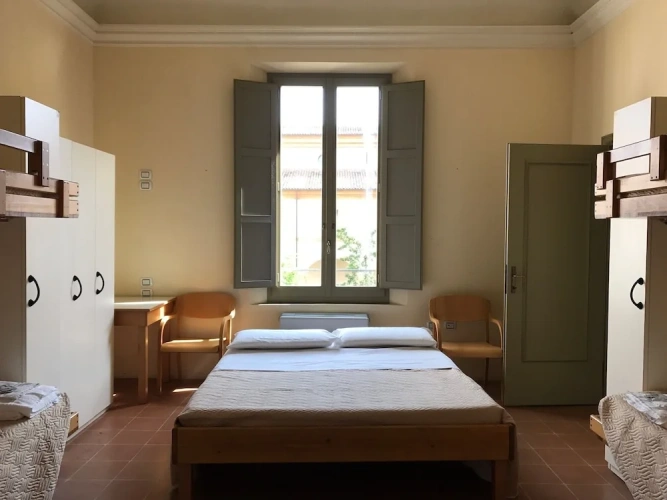 Standard Family room with courtyard view