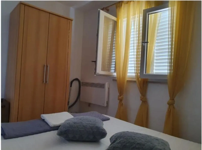 2 Bedrooms Apartment with sea view