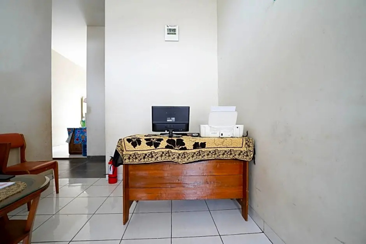 OYO Life 2874 Berlian Residence