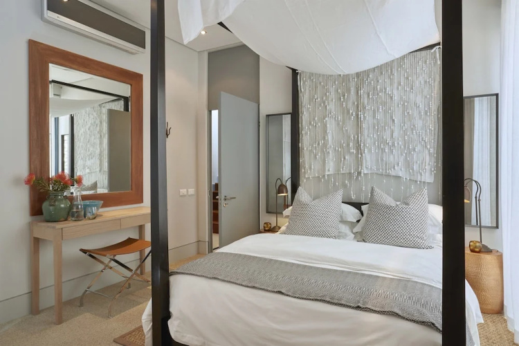 100 Loader De Waterkant