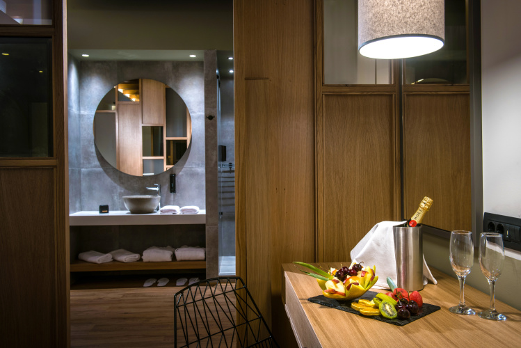 Petousis Hotel & Suites photo 13