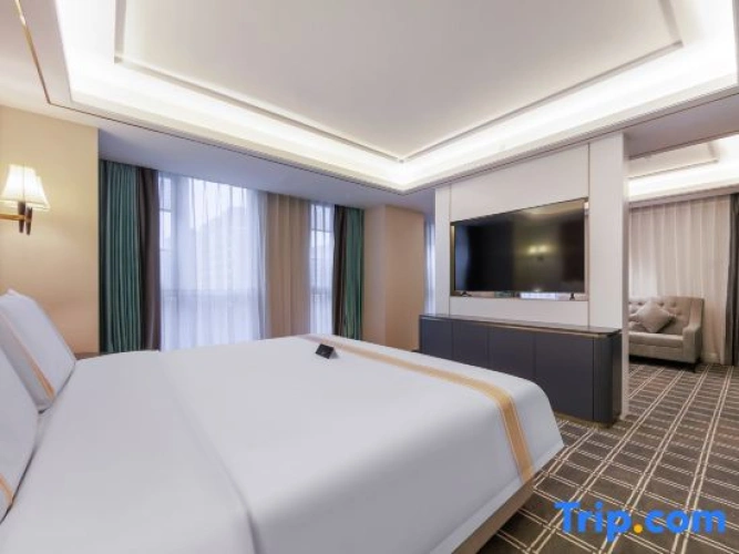 Deluxe Double Suite