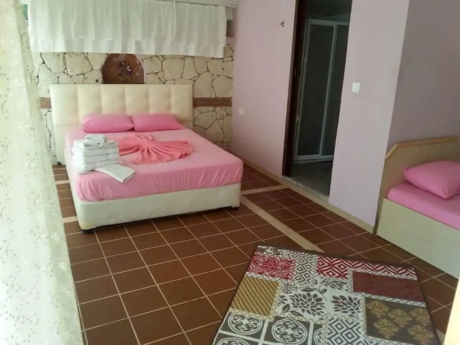 Standard Triple room with sea view