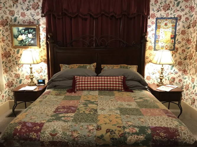 The Lattice Inn