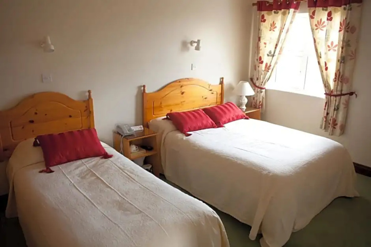 Grovemount House