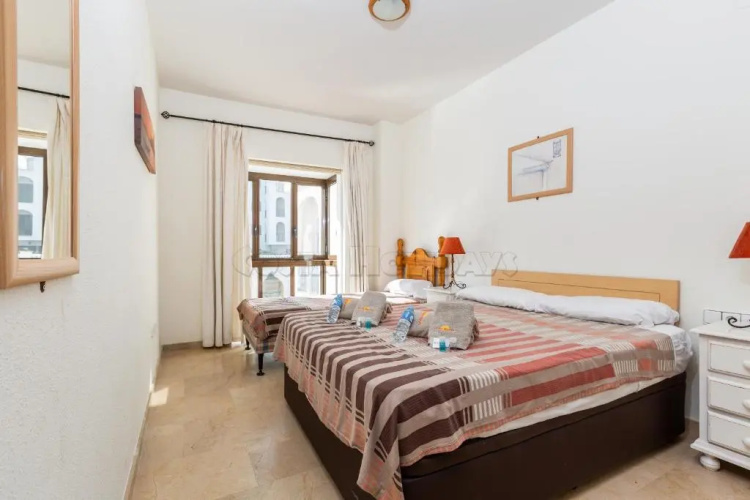 Marina duquesa 829-