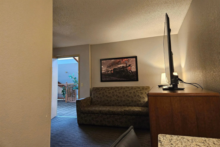 AmericInn by Wyndham Marshall