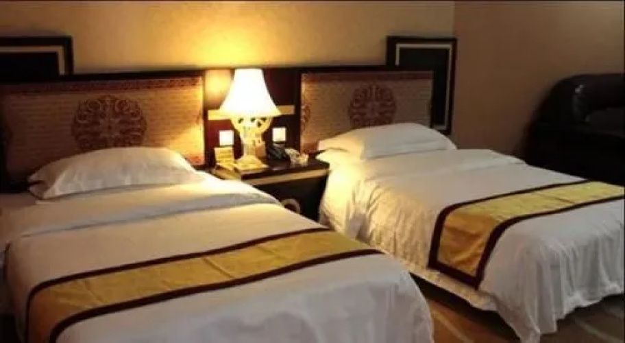 Huanan Hotel