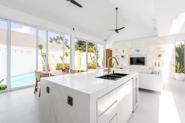 Casa Blanca Villa by Betterplace