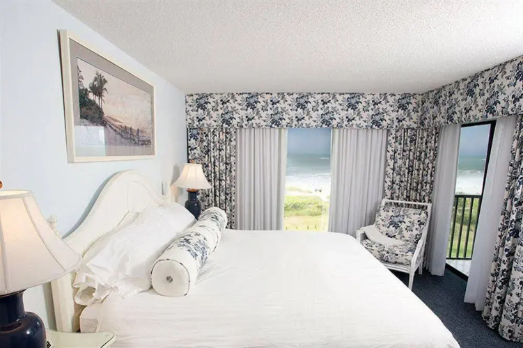 Pelicans Roost Gulf Front Condos