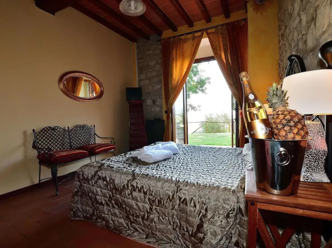 Apartment With Pool, Rignano