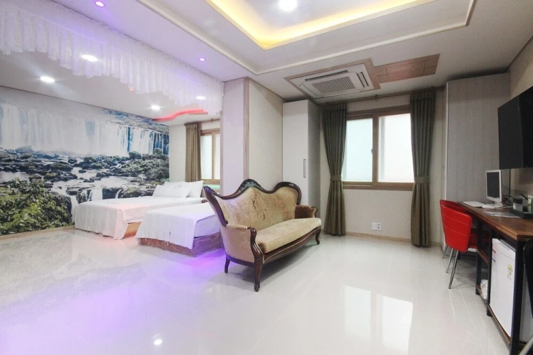 Guest rooms