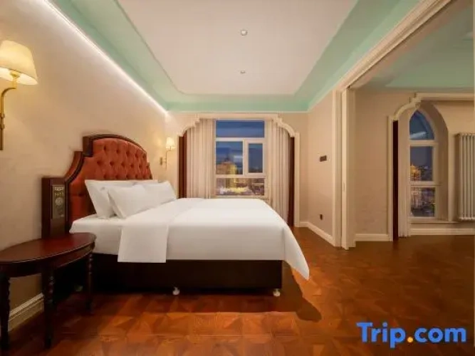 Quadruple Family Suite