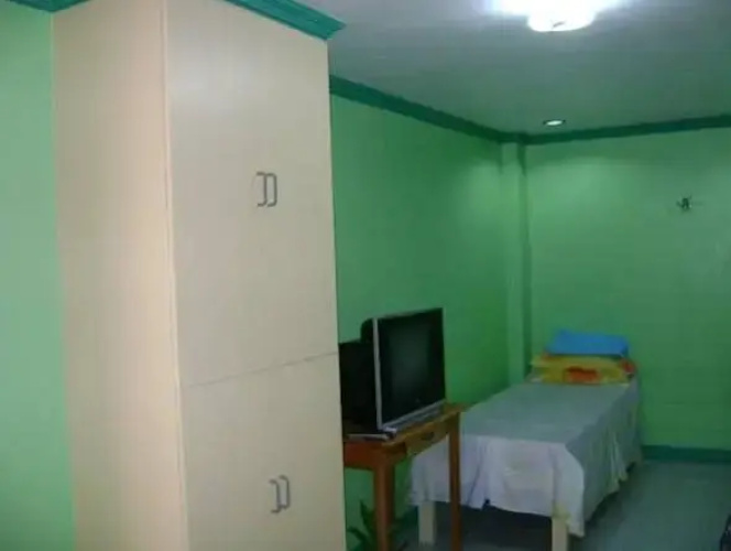 EJ Pension House
