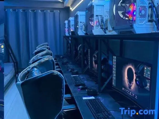 Minyuming E-sports Apartment