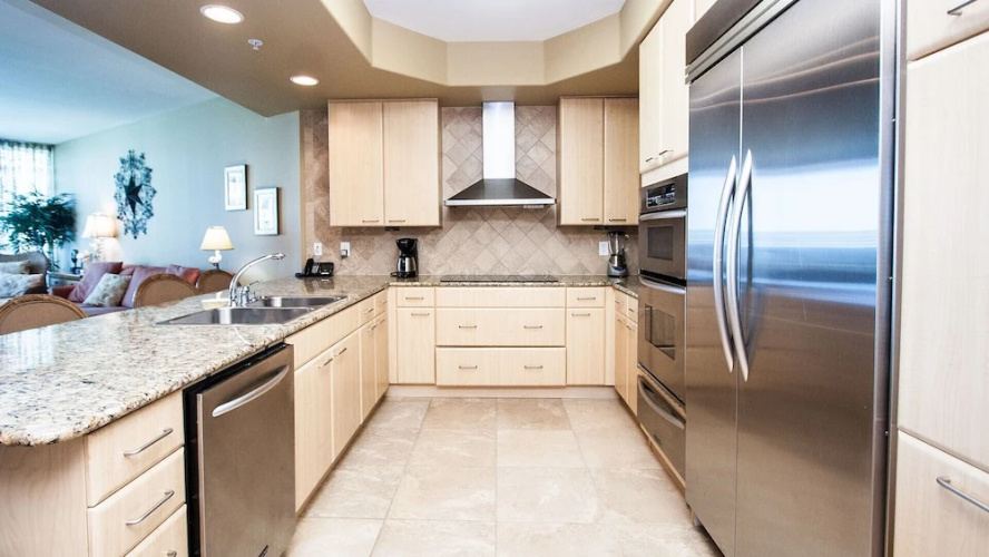 Bayside Condo With Spacious Balcony - Unit Crd0201