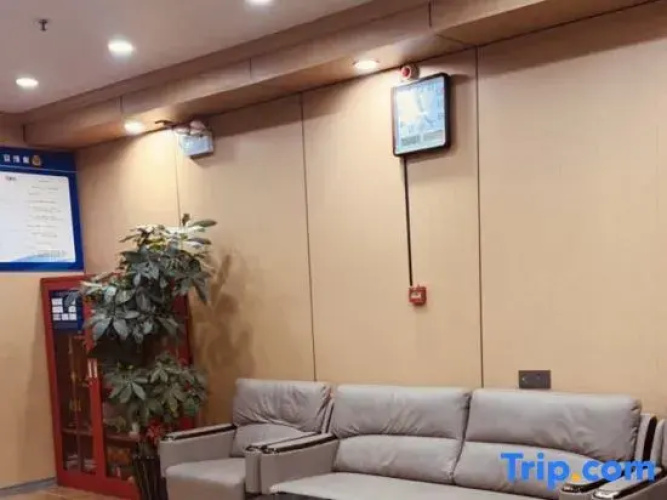 Airport Express Hotel
