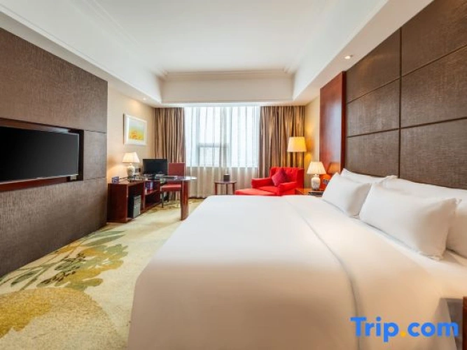 Deluxe Family Suite