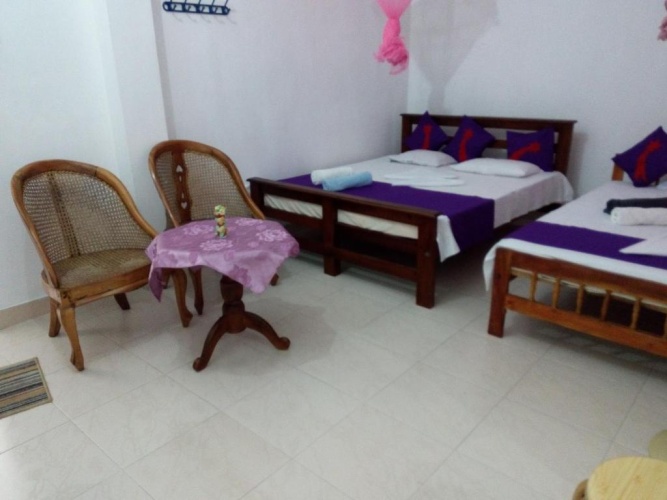 Standard Triple room