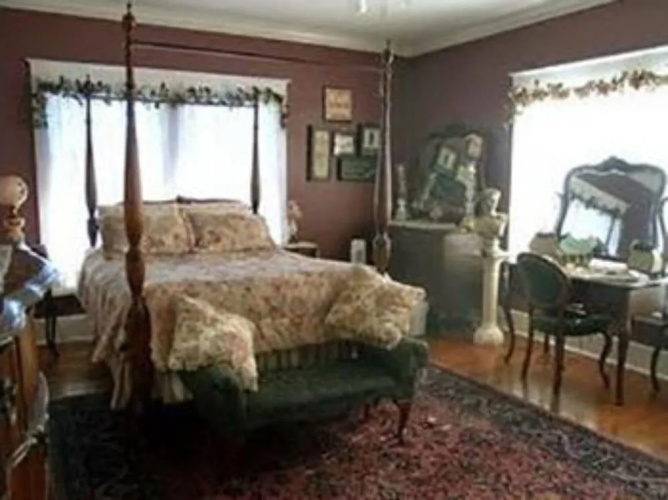 The Villa Bed and Breakfast