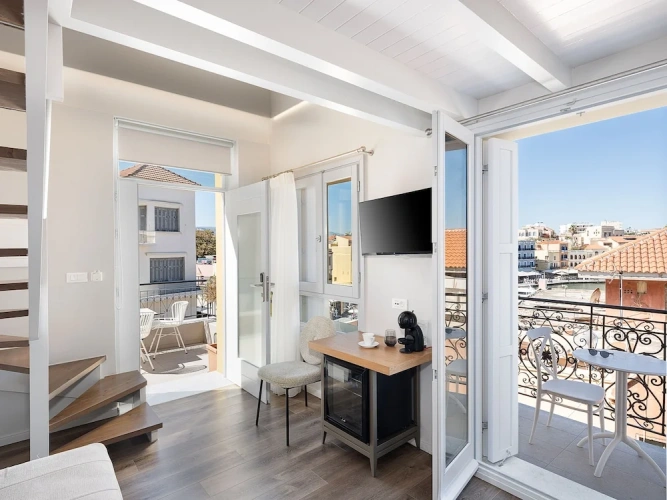 Deluxe Suite with balcony and with sea view