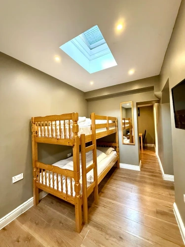 Economy Quadruple room