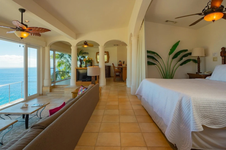 Pacific Ocean Views From This Escape: Villa Miramar