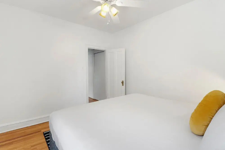 1BR Apt with Modern Elegance in Boystown