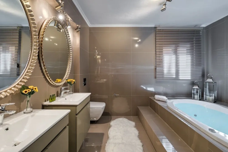 4 Bedrooms Standard Duplex room