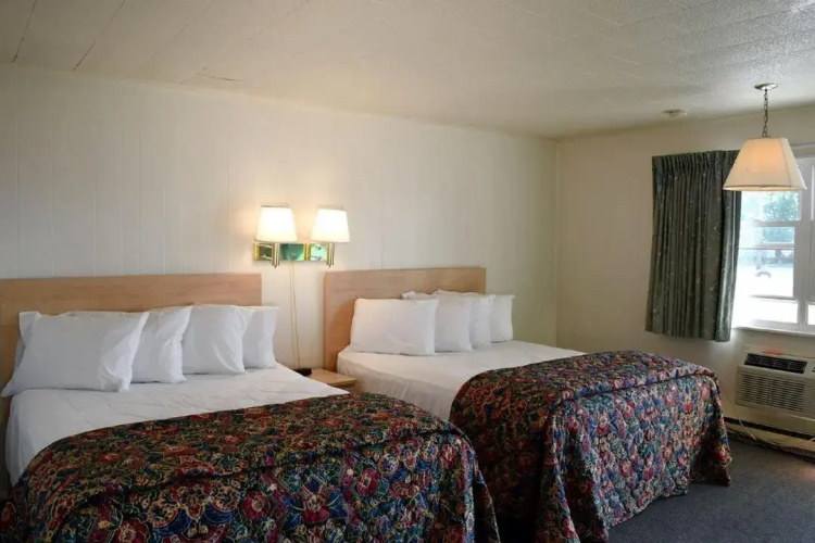 Birchwood Inn