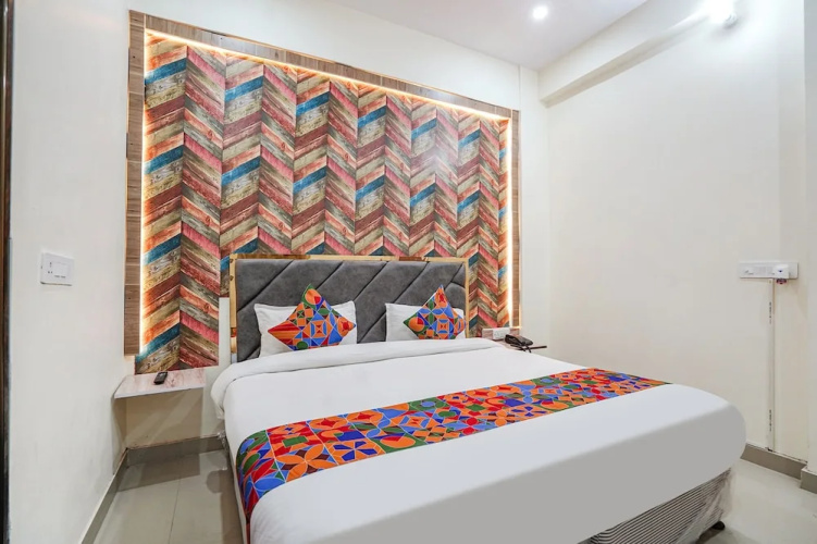 Fabhotel Siya Bihari