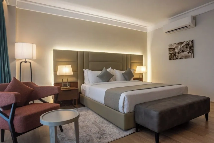Superior Double room with city view