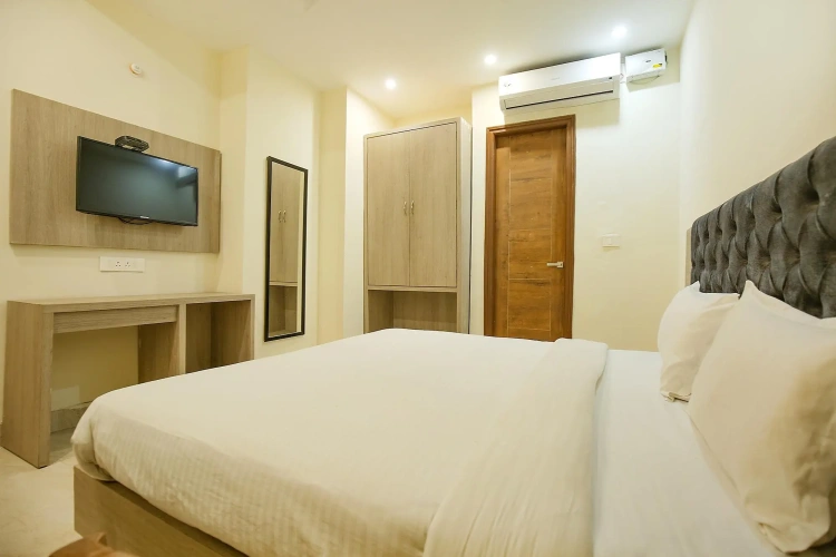 Premium room