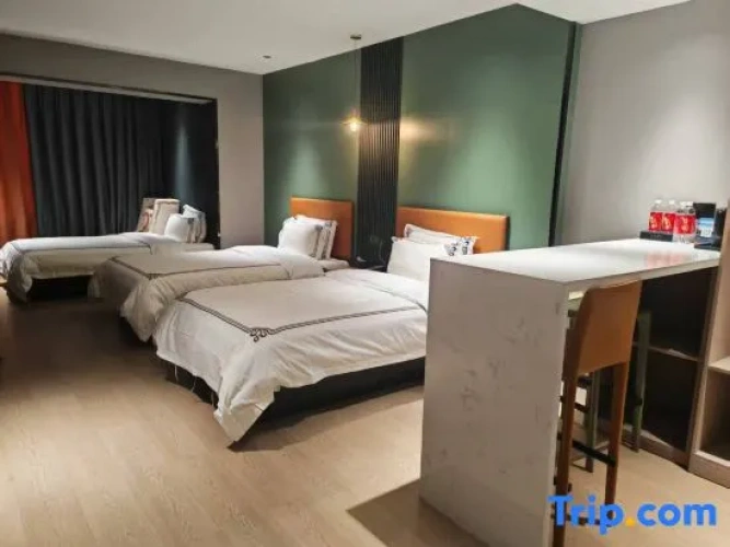 Deluxe Triple room