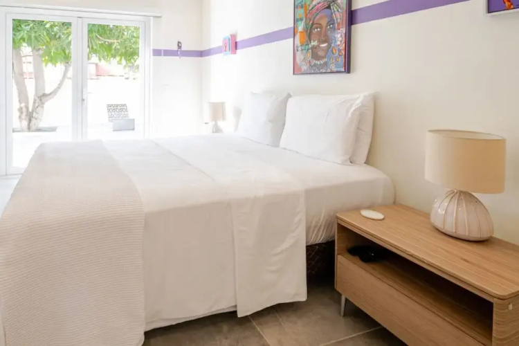 Modern Trestrapi Beach Villa 8 bed 8 Bath 2 Pools